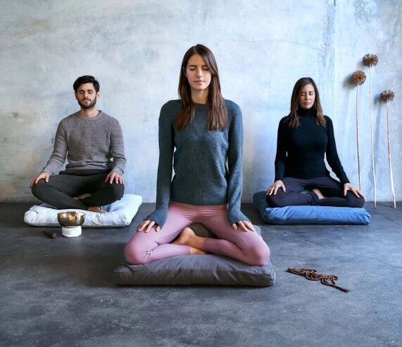 Best meditation seat with back support